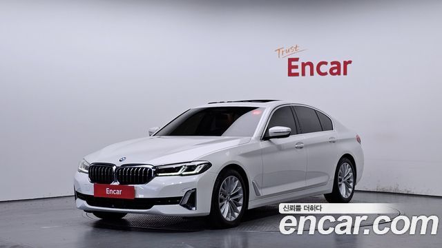 BMW 5-Series 520i Luxury