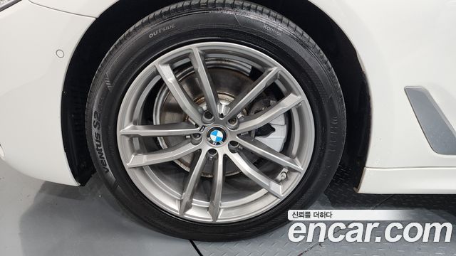 BMW 5-Series 520i M Sport