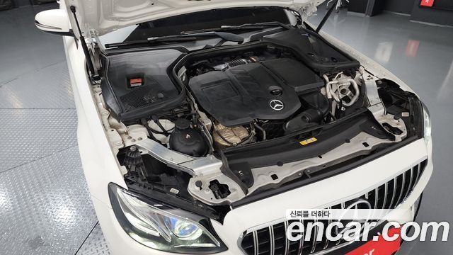 Mercedes-Benz E-Class E220d Avantgarde
