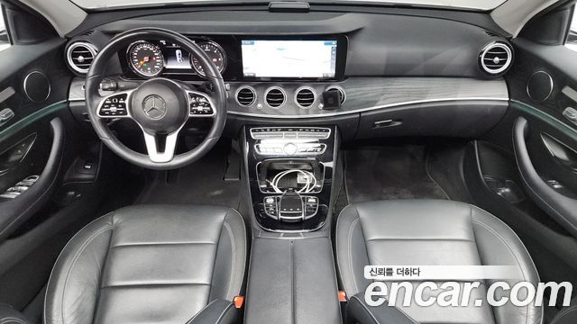 Mercedes-Benz E-Class E220d Avantgarde