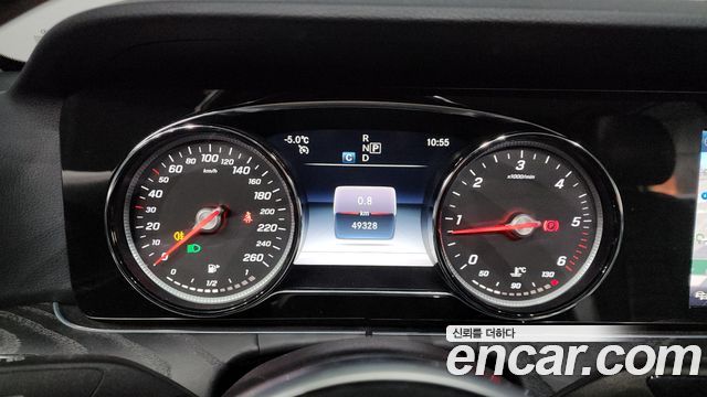 Mercedes-Benz E-Class E220d Avantgarde