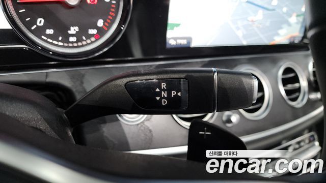 Mercedes-Benz E-Class E220d Avantgarde