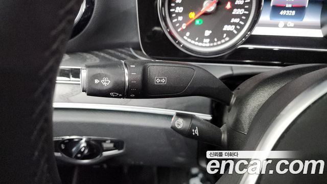Mercedes-Benz E-Class E220d Avantgarde