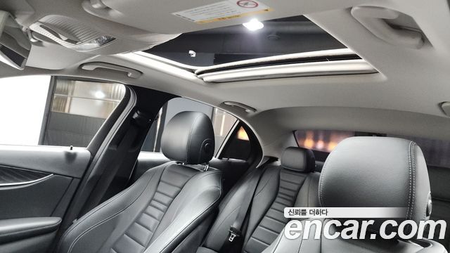 Mercedes-Benz E-Class E220d Avantgarde