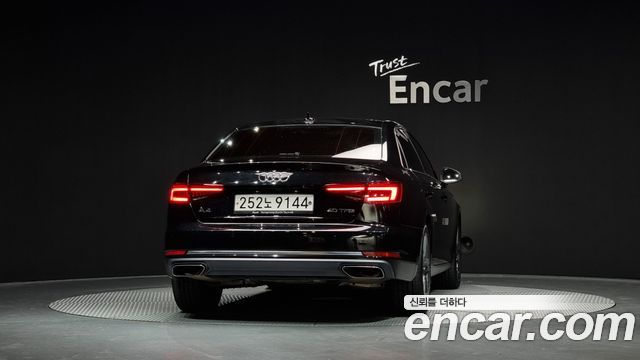 Audi A4 (B9) 40 TFSI Premium