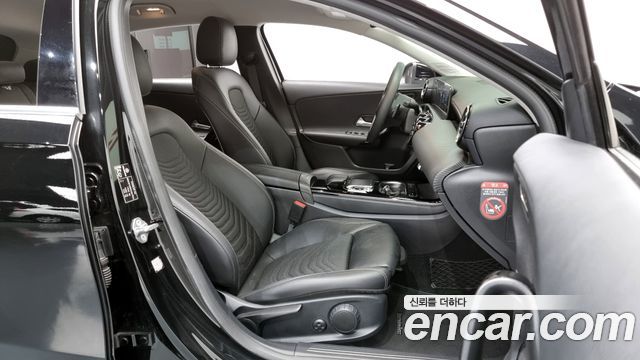 Mercedes-Benz A-Class A220 Hatchback