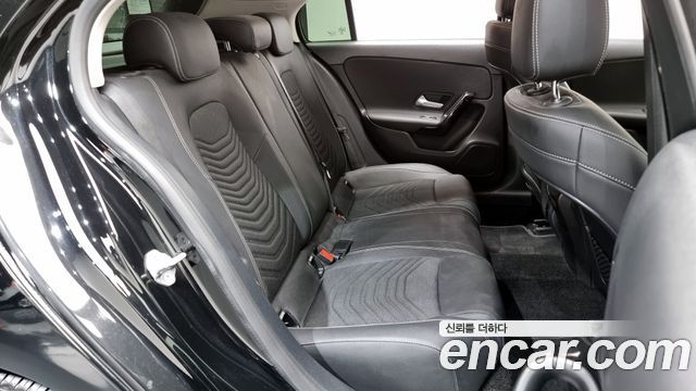 Mercedes-Benz A-Class A220 Hatchback