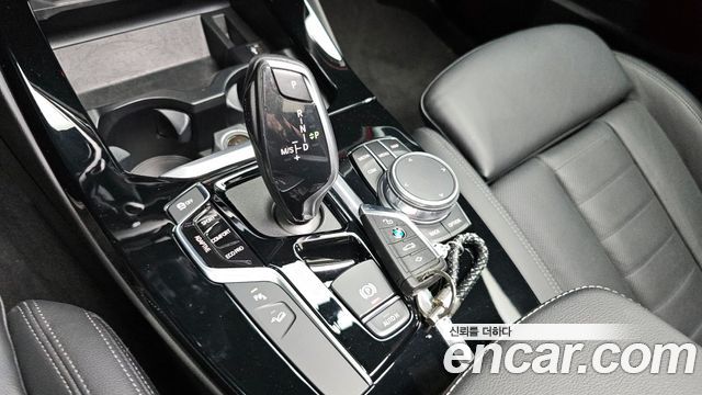 BMW X3 xDrive 20i M sports Online Exclusive Edition