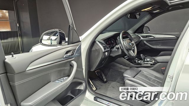 BMW X3 xDrive 20i M sports Online Exclusive Edition