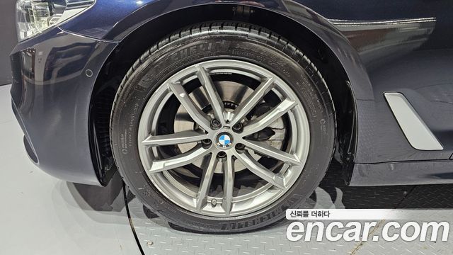 BMW 5-Series 520i M Sport