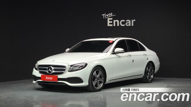 Mercedes-Benz E-Class E220d 4MATIC Avantgarde