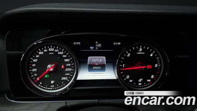 Mercedes-Benz E-Class E220d 4MATIC Avantgarde