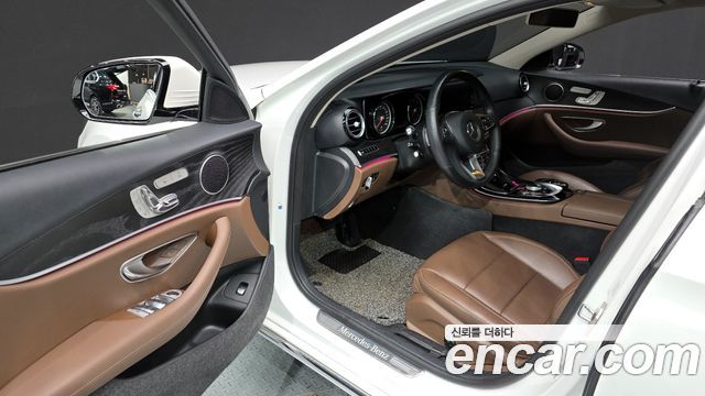 Mercedes-Benz E-Class E220d 4MATIC Avantgarde