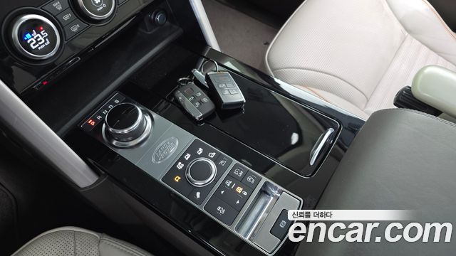 Land Rover Discovery 3.0 TD6 HSE Luxury