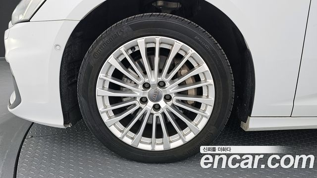 Audi A6 45 TFSI Premium