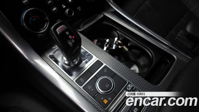 Land Rover Range Rover Sport 3.0 SDV6 HSE Dynamic