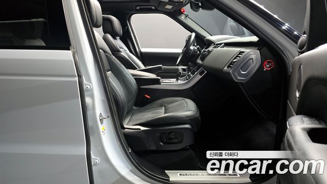 Land Rover Range Rover Sport 3.0 SDV6 HSE Dynamic