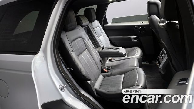 Land Rover Range Rover Sport 3.0 SDV6 HSE Dynamic