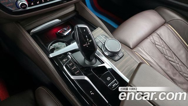 BMW 5-Series 523d M Sport