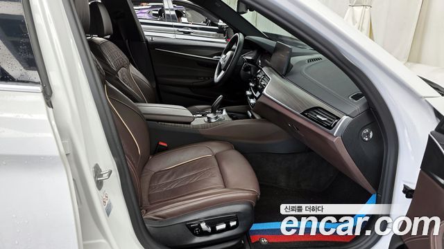 BMW 5-Series 523d M Sport
