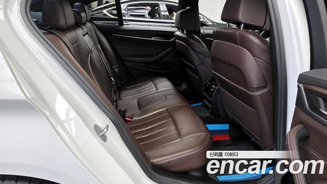 BMW 5-Series 523d M Sport