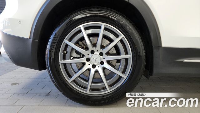 Mercedes-Benz GLB-Class AMG GLB35 4MATIC