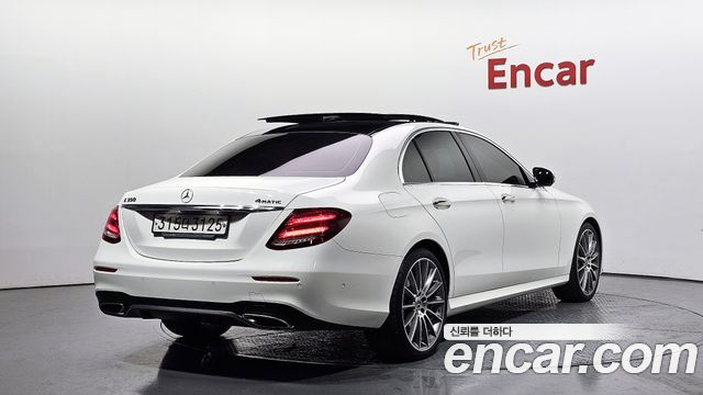 Mercedes-Benz E-Class E350 4MATIC AMG Line