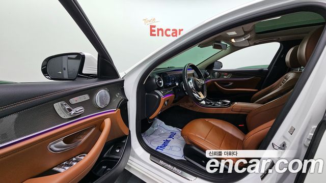 Mercedes-Benz E-Class E350 4MATIC AMG Line