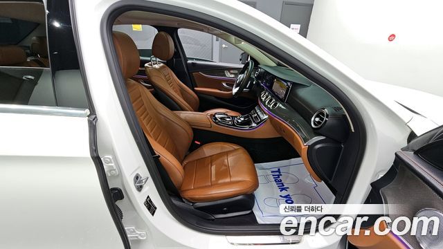Mercedes-Benz E-Class E350 4MATIC AMG Line
