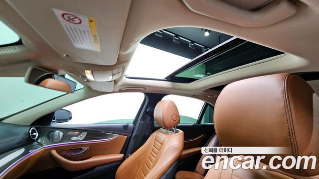 Mercedes-Benz E-Class E350 4MATIC AMG Line