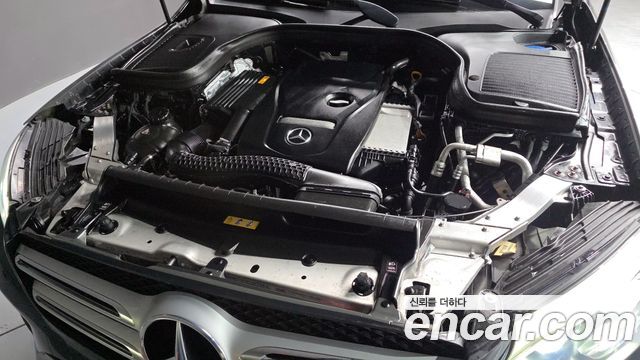 Mercedes-Benz GLC-Class GLC300 4MATIC AMG Line