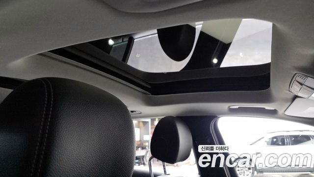 Mercedes-Benz GLC-Class GLC300 4MATIC AMG Line