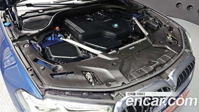 BMW 5-Series 530i xDrive Luxury