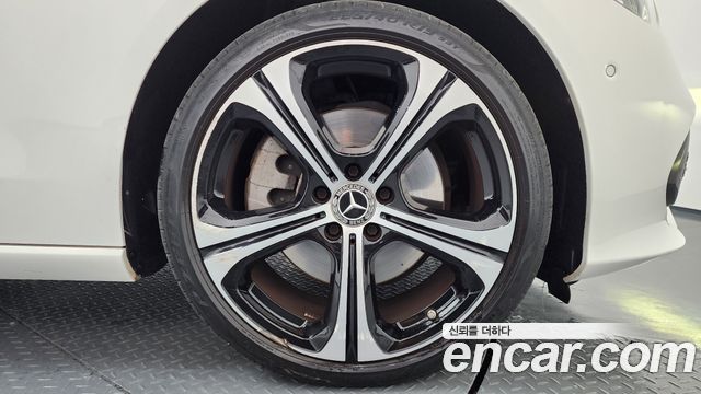 Mercedes-Benz C-Class C300 4MATIC Avantgarde