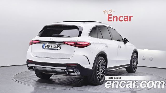 Mercedes-Benz GLC-Class GLC300 4MATIC AMG Line