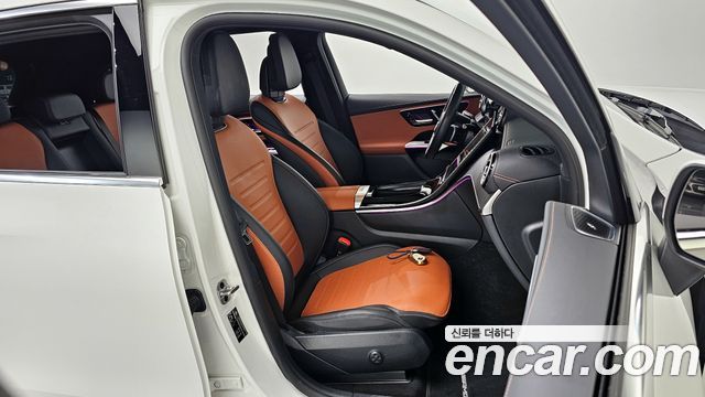 Mercedes-Benz GLC-Class GLC300 4MATIC AMG Line