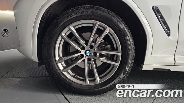 BMW X3 xDrive 20i M sports Online Exclusive Edition