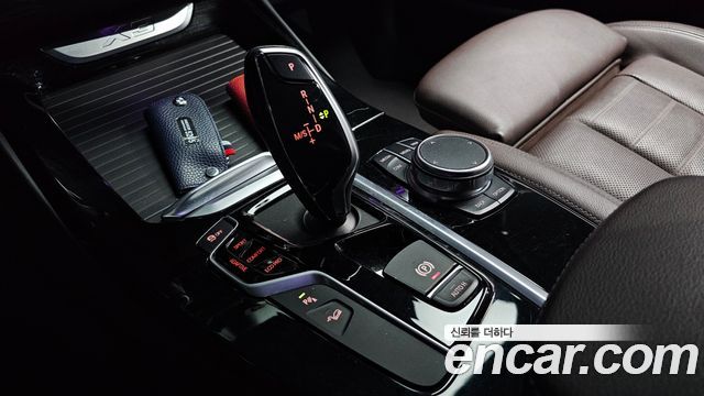 BMW X3 xDrive 20i M sports Online Exclusive Edition