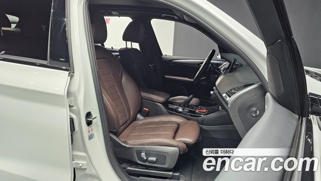 BMW X3 xDrive 20i M sports Online Exclusive Edition