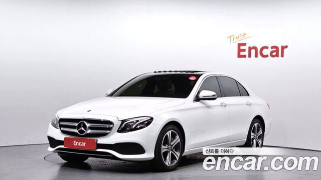 Mercedes-Benz E-Class E300 4MATIC Avnatgarde