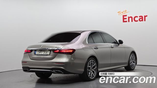 Mercedes-Benz E-Class E220d 4MATIC AMG Line
