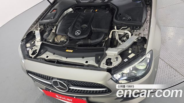 Mercedes-Benz E-Class E220d 4MATIC AMG Line