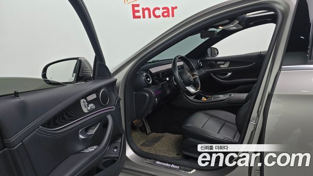 Mercedes-Benz E-Class E220d 4MATIC AMG Line