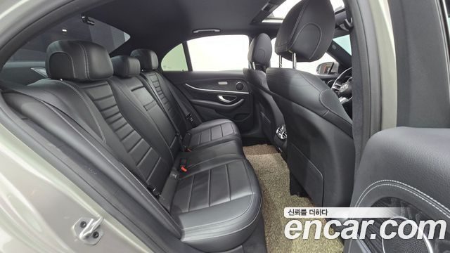 Mercedes-Benz E-Class E220d 4MATIC AMG Line