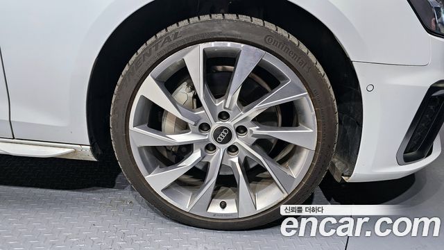 Audi A4 45 TFSI Quattro Premium