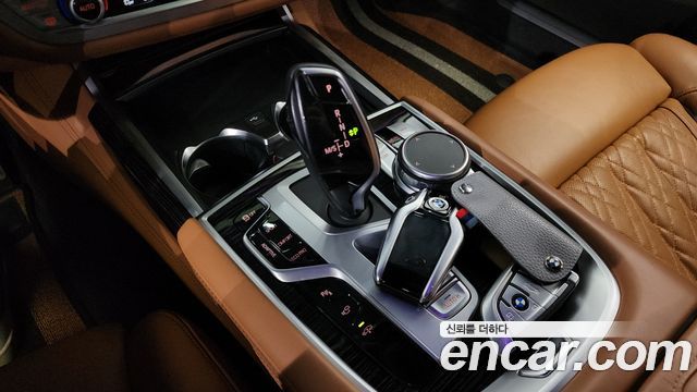BMW 7-Series 740Li xDrive M Sport Package