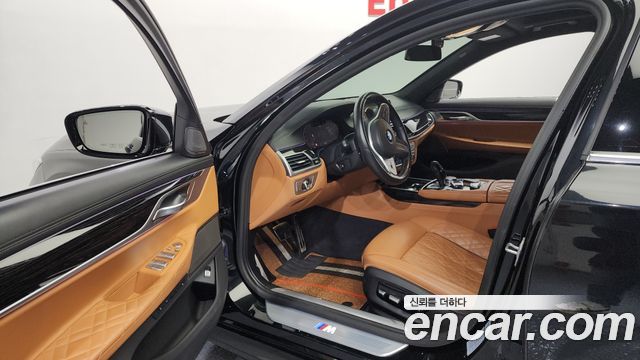 BMW 7-Series 740Li xDrive M Sport Package