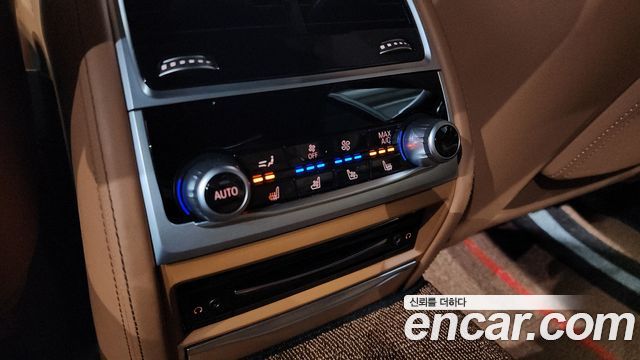 BMW 7-Series 740Li xDrive M Sport Package