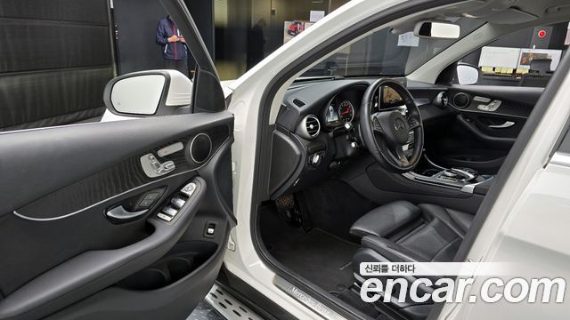 Mercedes-Benz GLC-Class GLC300 4MATIC