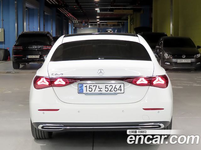 Mercedes-Benz E-Class E200 Avantgarde